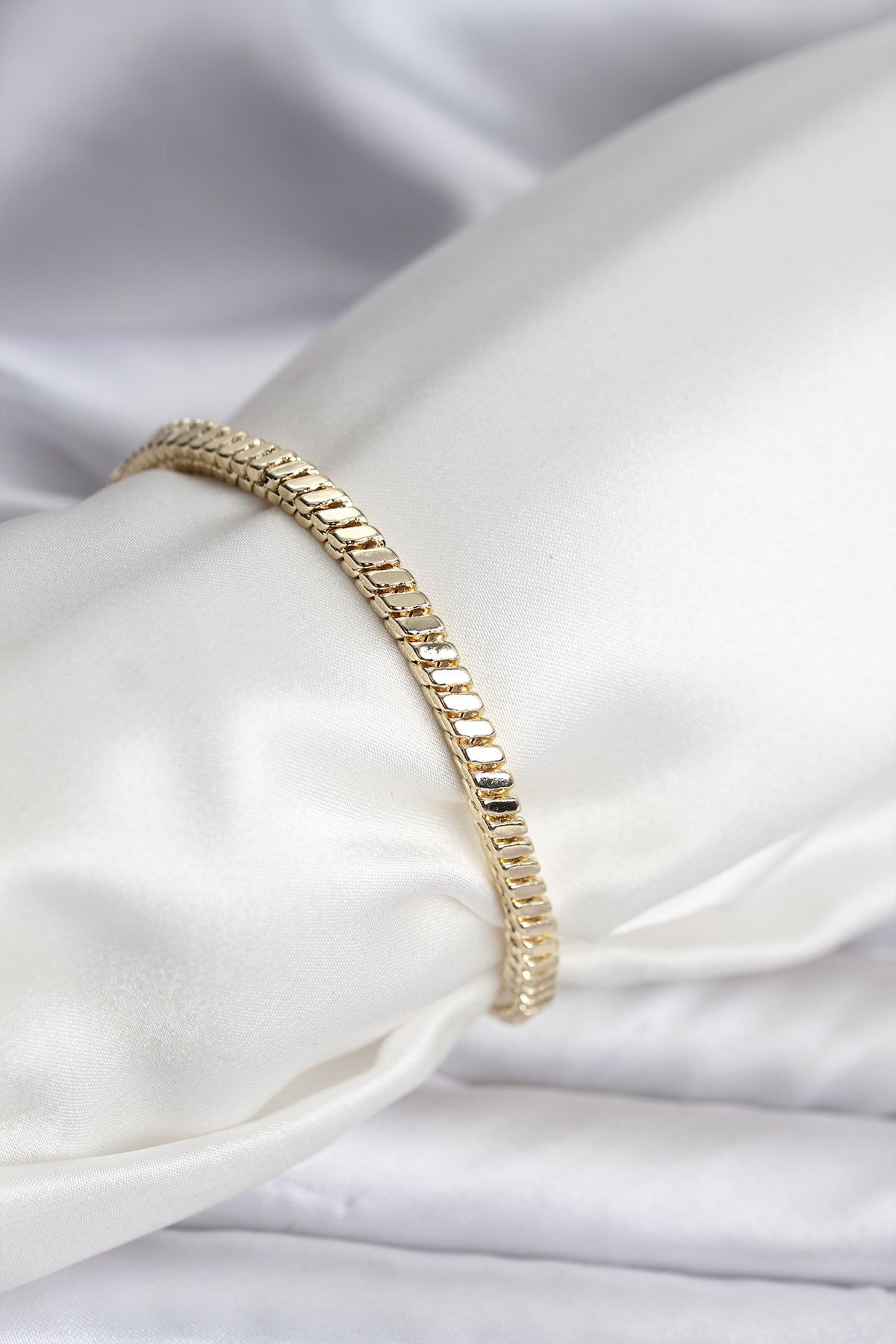 14K Gold Renk Kaplama Kare Zincir Model CM Kadın Bileklik