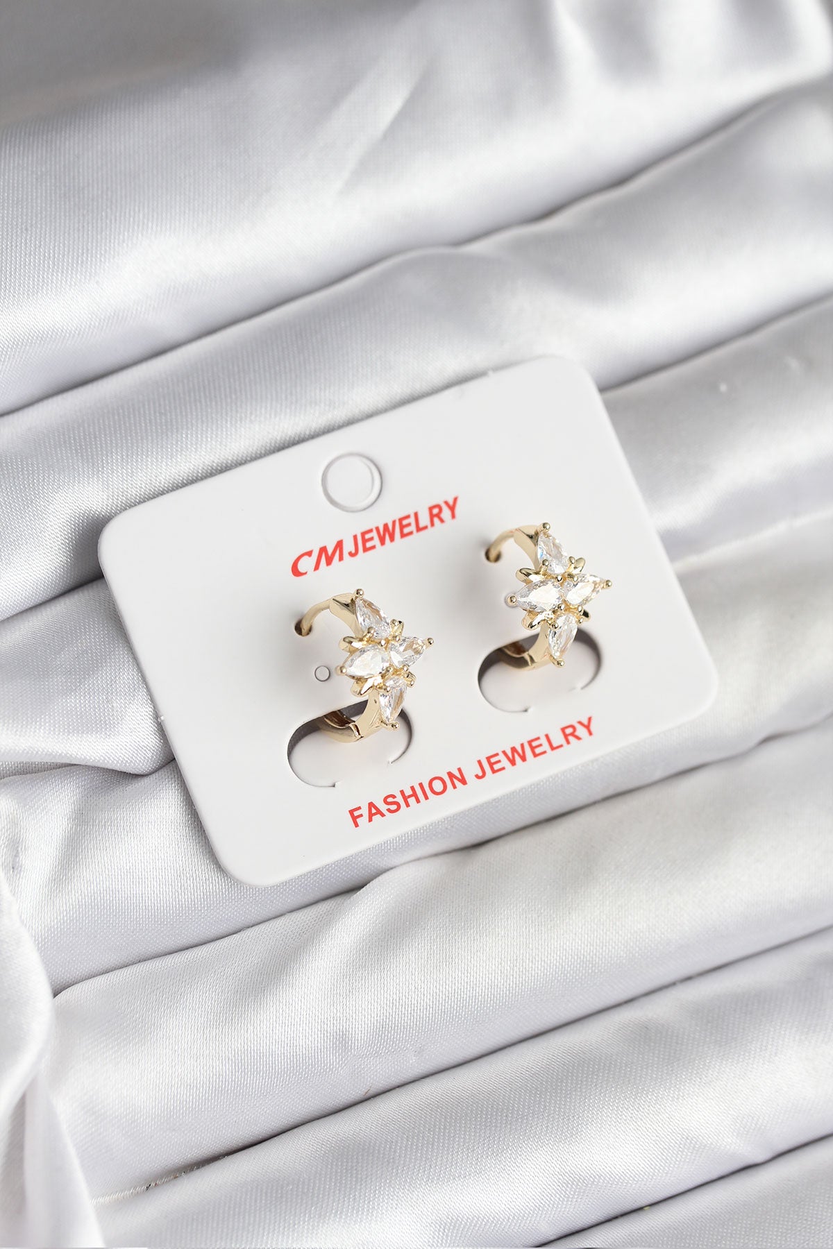 14K Gold Renk Kaplama Kutup Yıldız Zirkon Taşlı CM Kadın Küpe