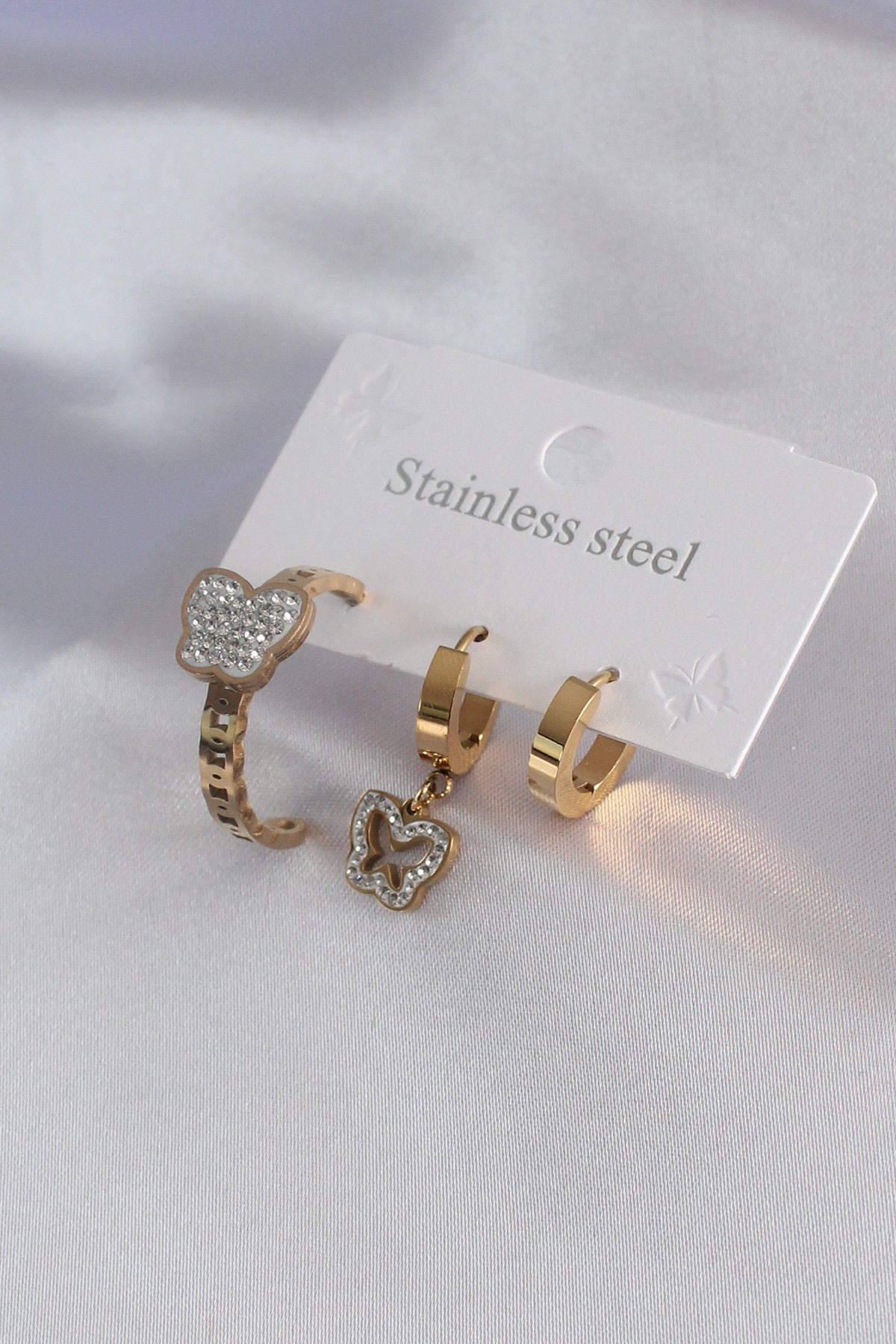 316L Çelik Gold Renk Kelebek Model Zirkon Taş Detay Kadın Küpe Kombini