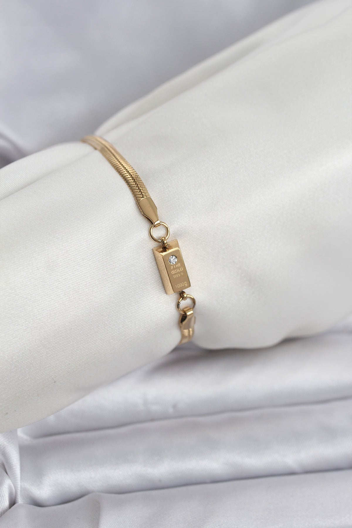 316L Çelik Gold Renk Külçe Altın Model Kadın Bileklik