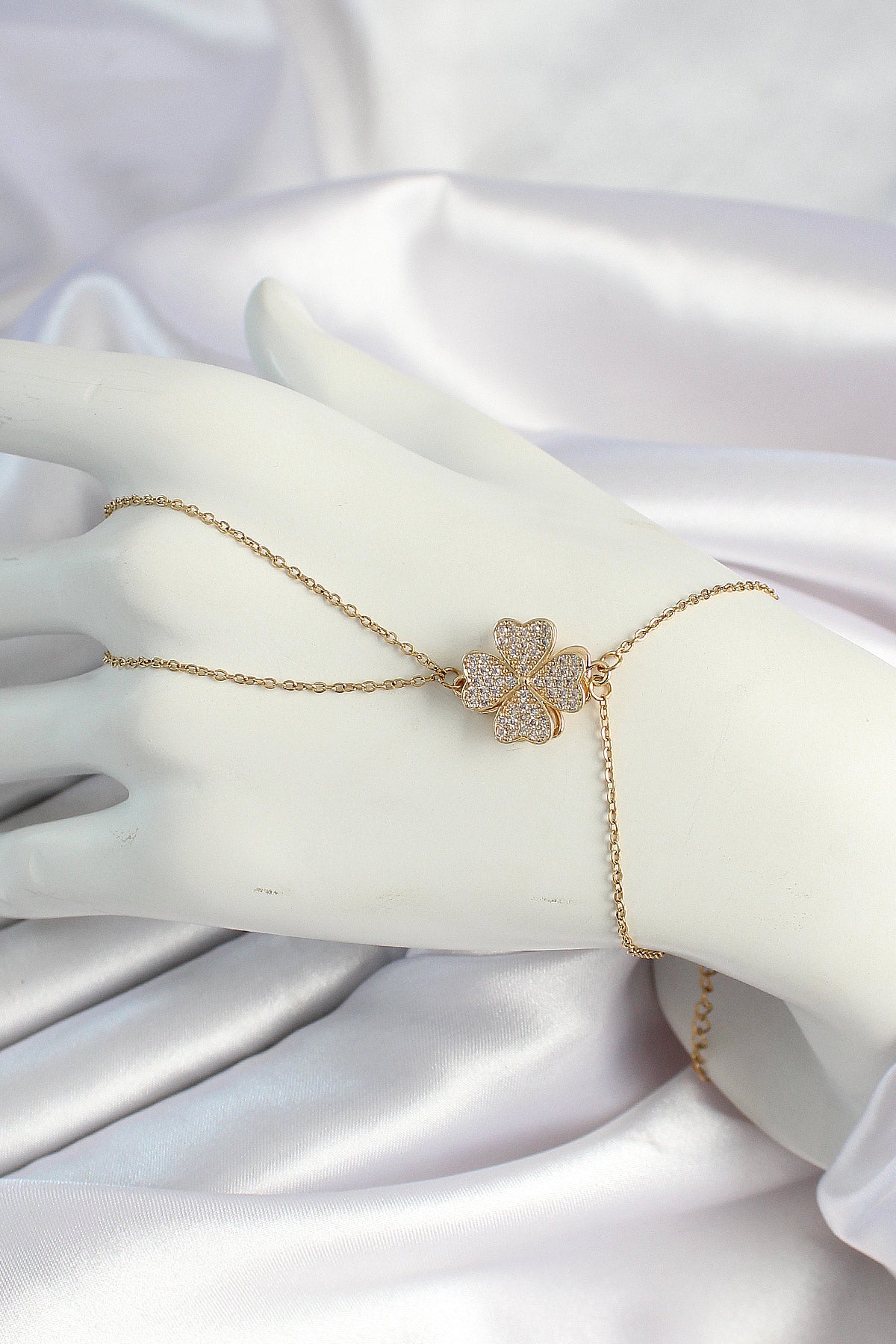 316L Çelik Gold Renk Zincirli Dönen Yonca Figürlü Şahmeran