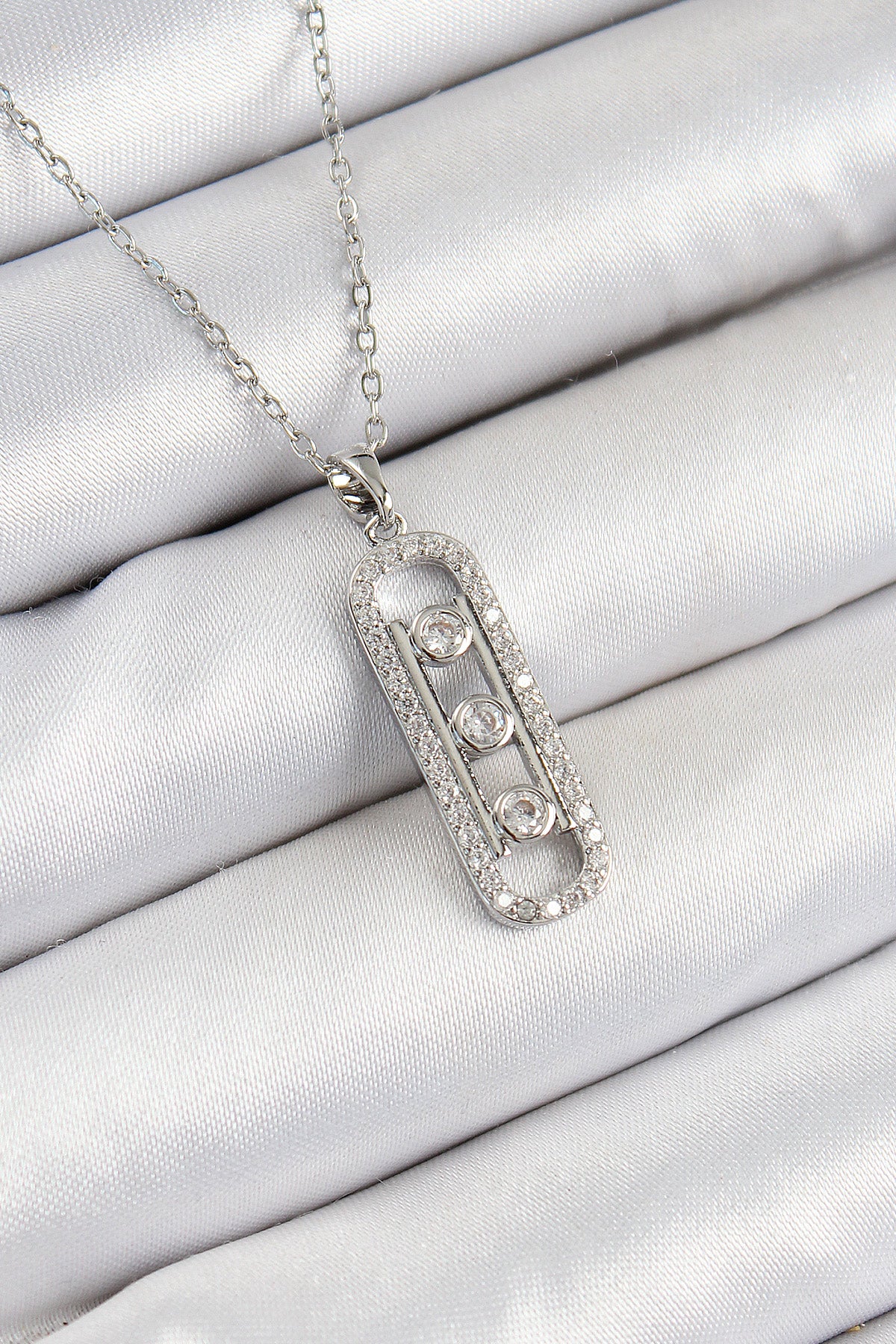 316L Çelik Zirkon Taşlı Messika Model Gümüş Renk Kadın Kolye