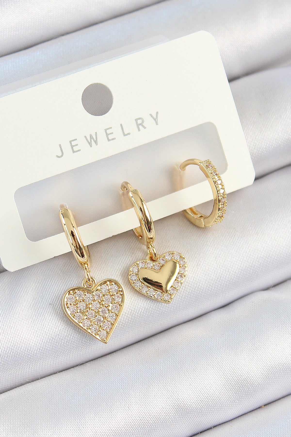 Pirinç Zirkon Taşlı Sallantılı Kalp Model Gold Renk 3'lü Çift Kadın Küpe Set