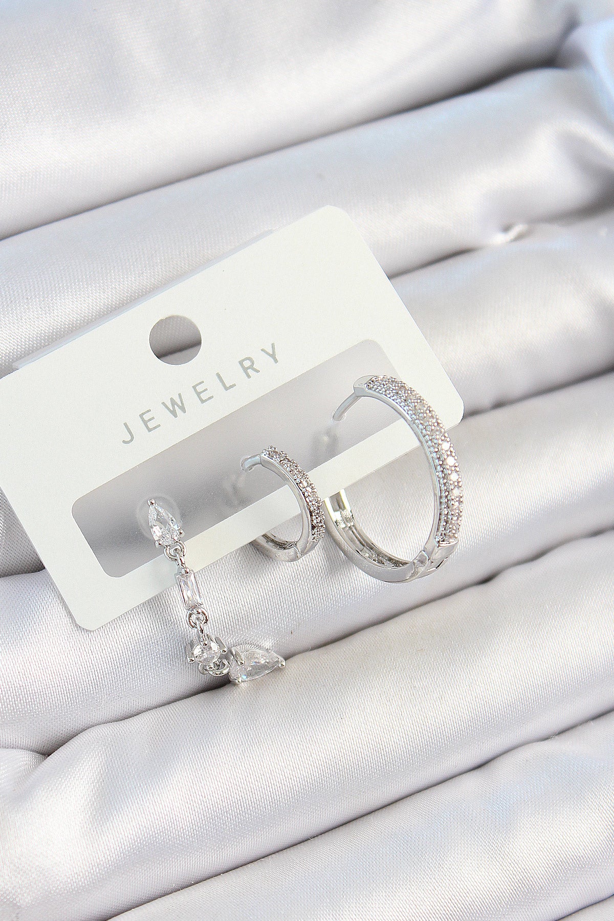 Pirinç Zirkon Taşlı Sallantılı Model Gümüş Renk 3'lü Çift Kadın Küpe Set