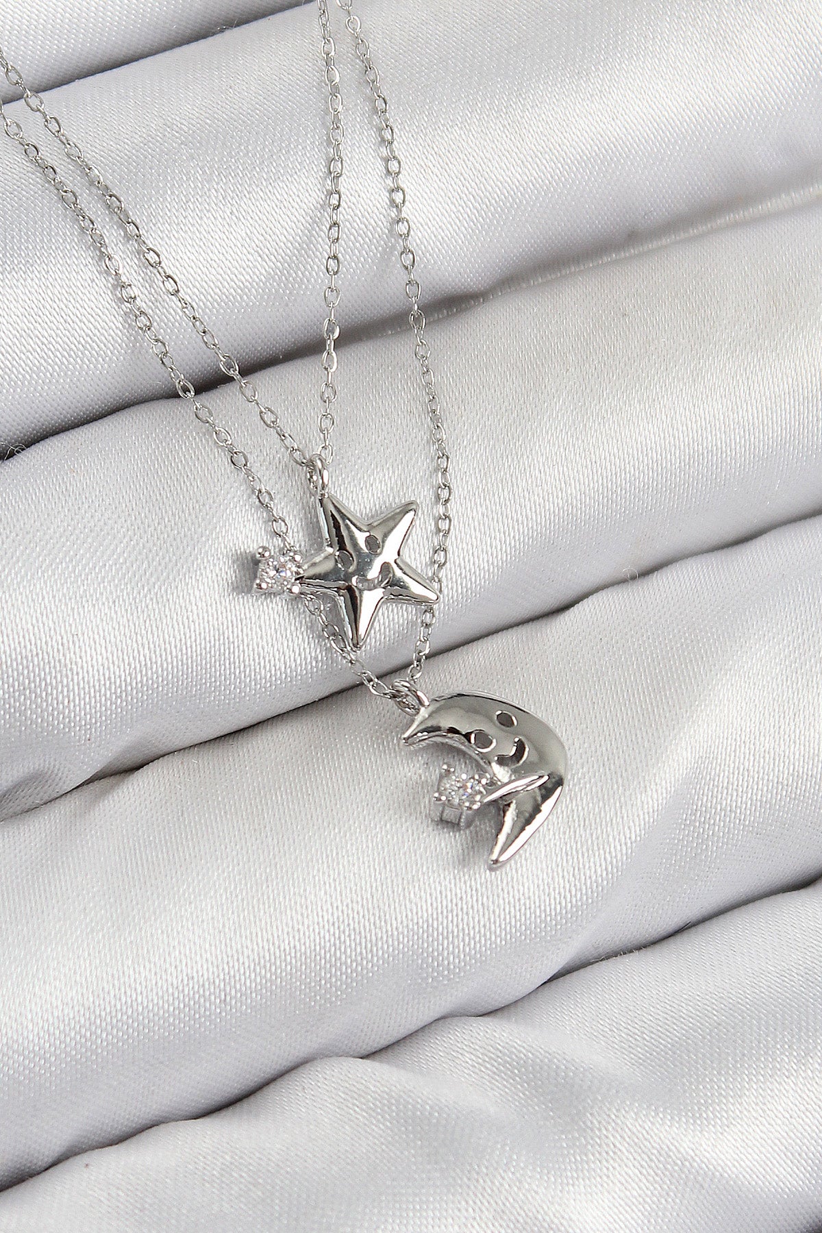 Pirinç Zirkon Taşlı Yıldız Ve Ay Model Gümüş Renk Kadın Kolye