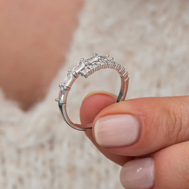 Gümüş Baget Taşlı Yarımtur Kadın Yüzük