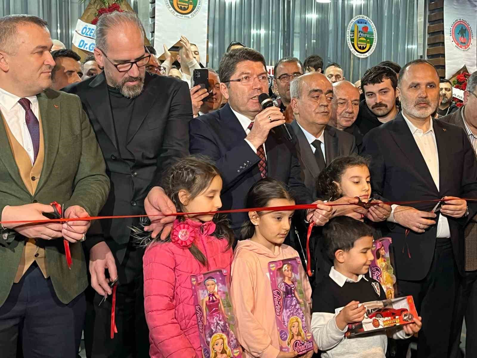 adalet bakani tunc savunma sanayiinde yuzde 80 yerlilik oranini yakaladigimiz icin terorle mucadelede basarili LyE4tV4e