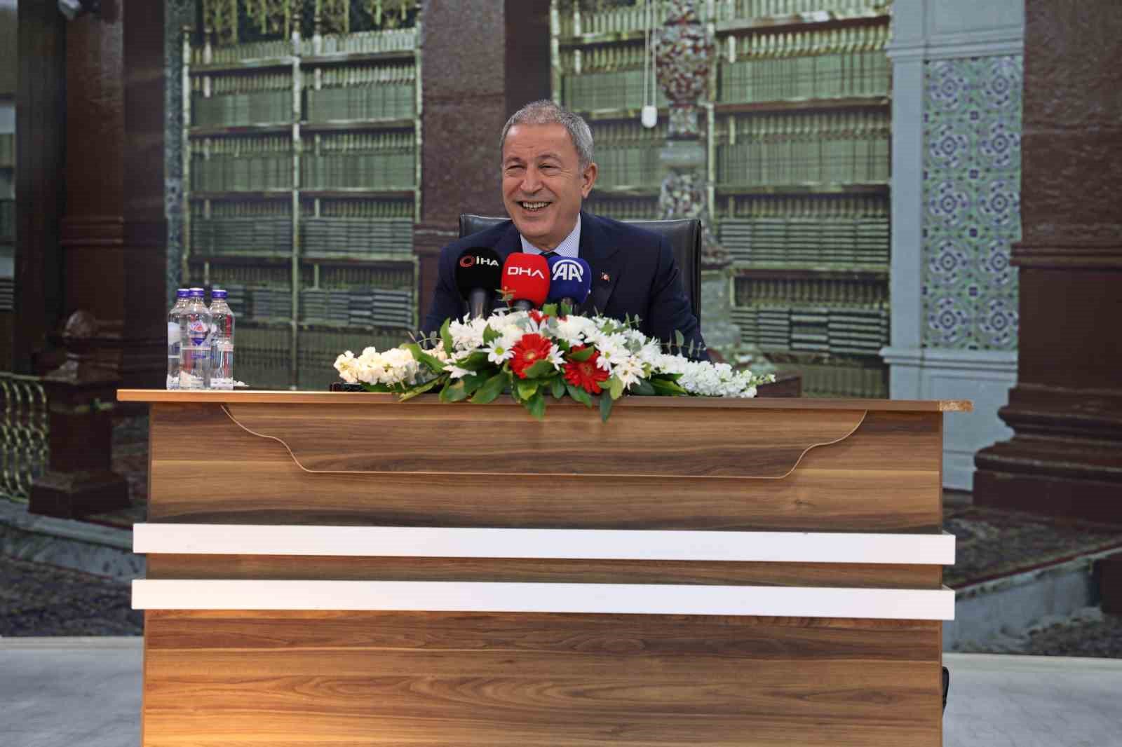 ak parti milletvekili hulusi akar tsk depremin ilk saatinden beri sahada bunu bilin 0 ekj9wDJP