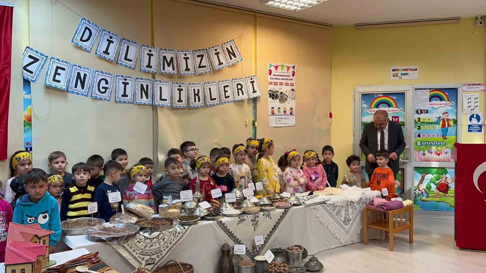 anaokulu ogrencilerinin atik malzemelerden yaptigi urunler ilgi gordu 1 9Vj7KtzH