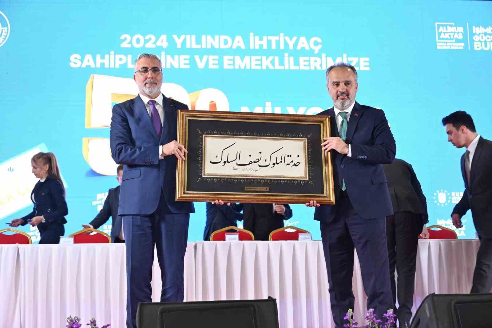 bakan isikhan 2024 yilini emekliler yili olarak ilan ettik 1 UHvFZKIN