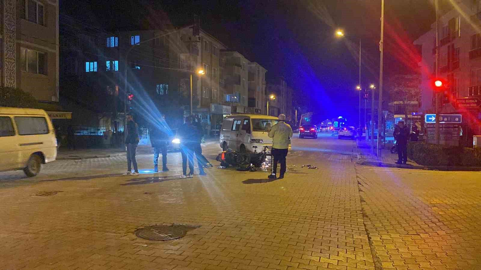 balikesirde trafik kazasinda motosiklet surucusu yaralandi 1