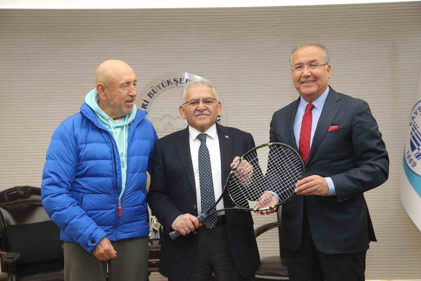baskan buyukkilic turkiye tenis federasyonu baskani durmus ile spor sehri kayseriye yakisacak projeleri istisare
