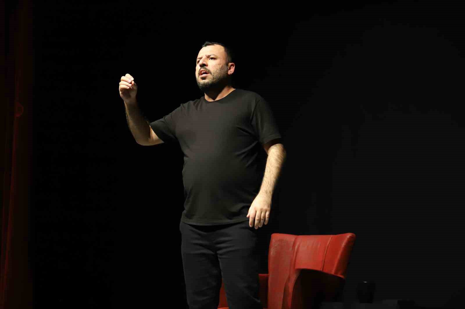 bitliste kurtce stand up gosterisi yapildi 4 katBdARe