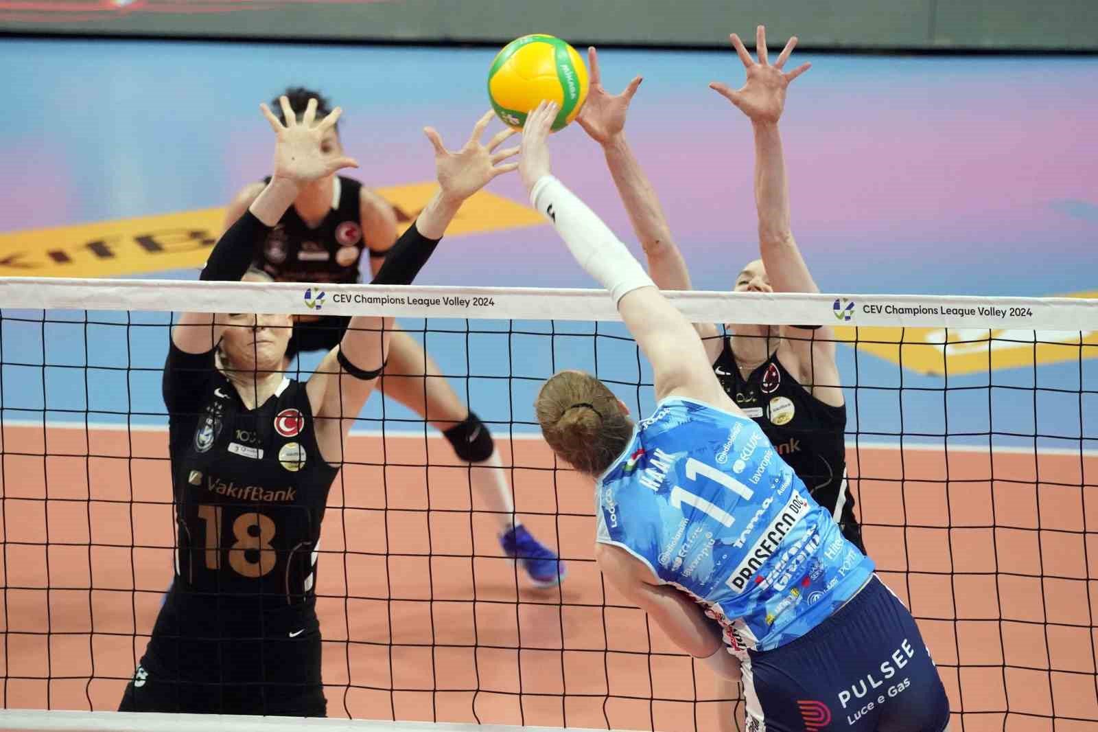 cev sampiyonlar ligi vbank 1 imoco volley 3 1 fsWhVvDf