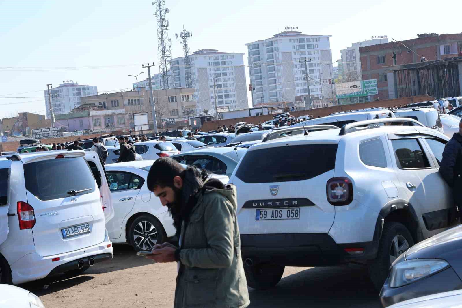 diyarbakir acik oto pazarinda hafta sonu yogunlugu 1 LXWZ3yvL