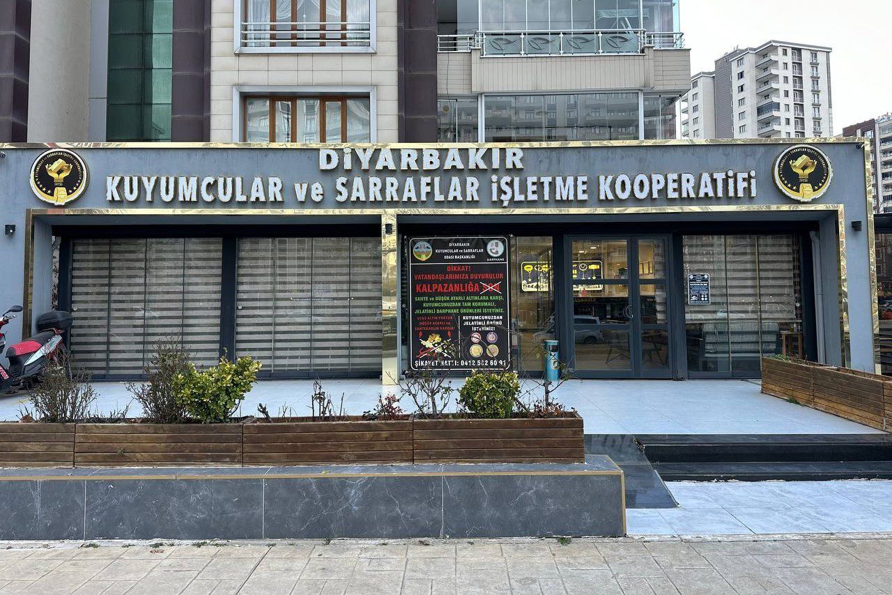 diyarbakirda kuyumcu esnafi satacak ceyrek altin bulamiyor 4 Vlsq2YVJ