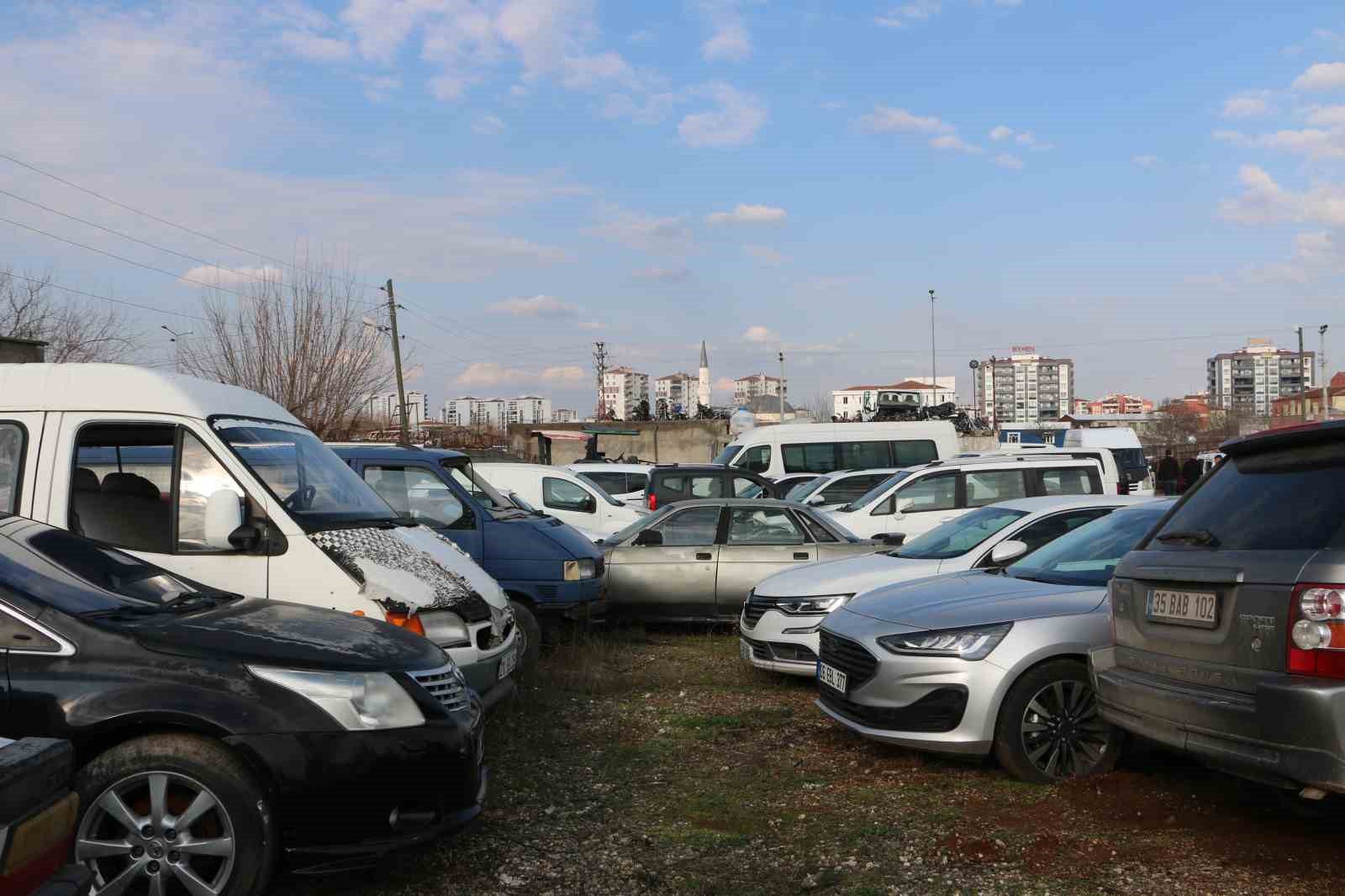 diyarbakirda yedieminde 80 milyon degerindeki araclar sahibini bekliyor 5 6ilFnHX6