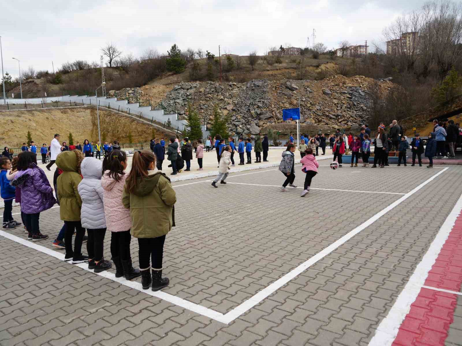 okullarda geleneksel oyunlar sayesinde cocuklara dijital diyet uygulanacak 8 kKmZTSg4