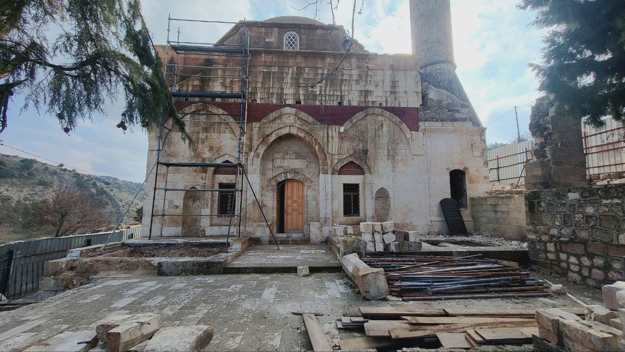 tarihi kursunlu camide restorasyon hizla ilerliyor 0 ZWyPHwru