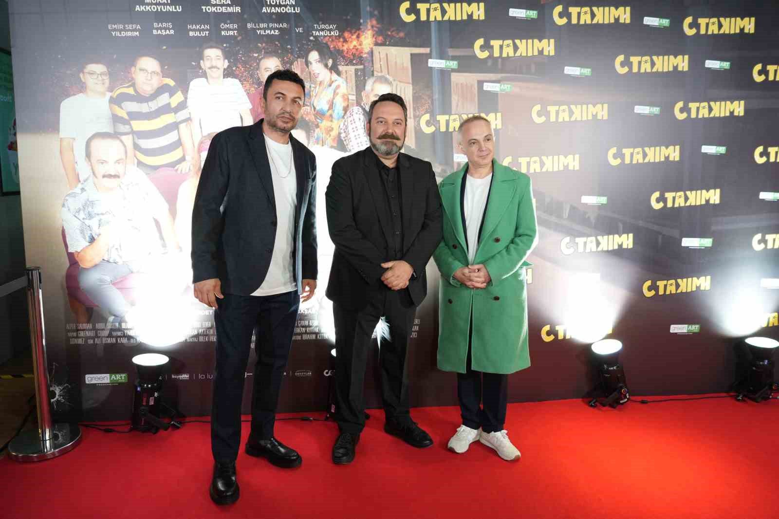 yilin iddiali komedi filmi c takimina eglenceli gala 0 sMXYBtPq