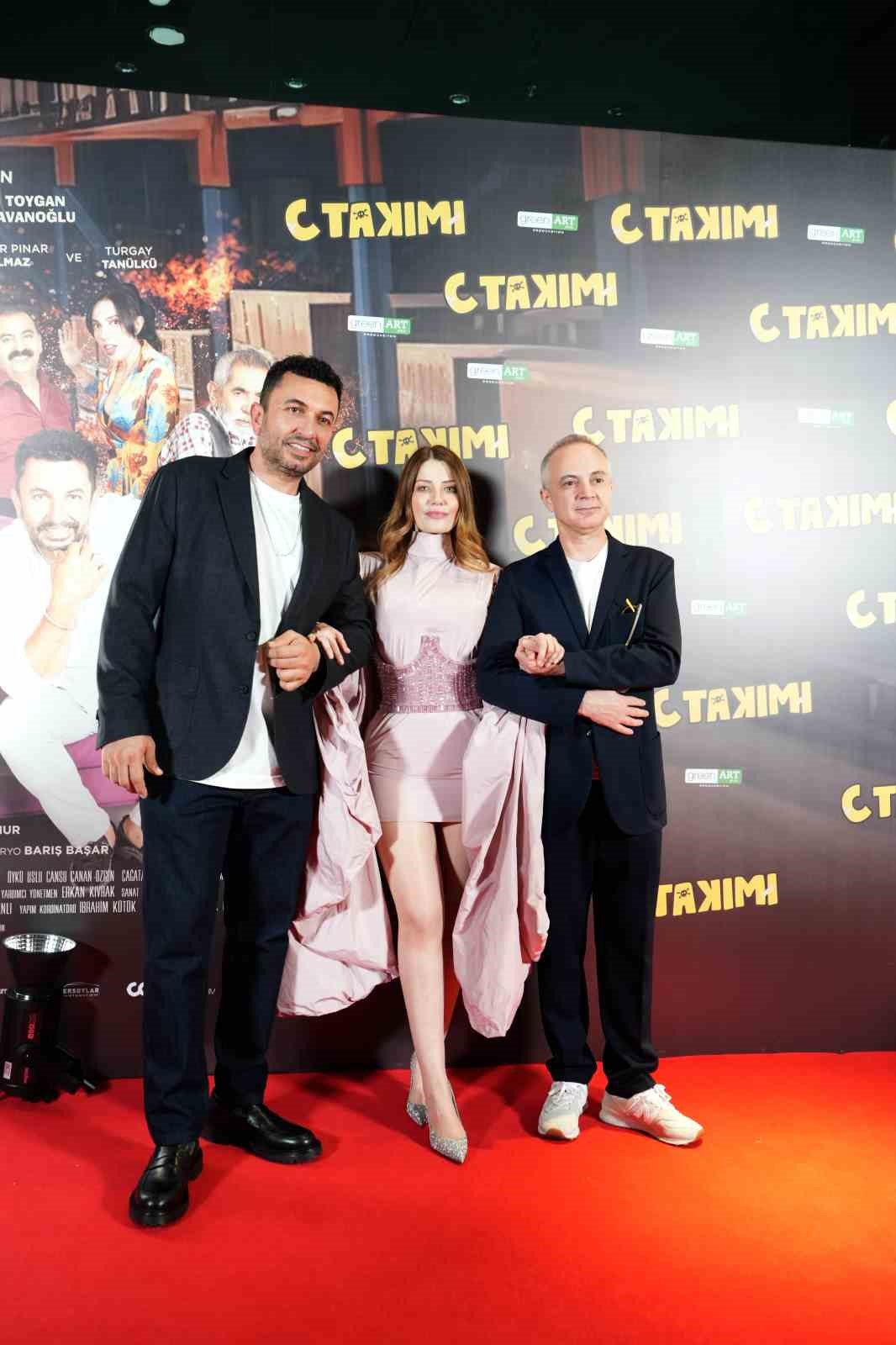 yilin iddiali komedi filmi c takimina eglenceli gala 3