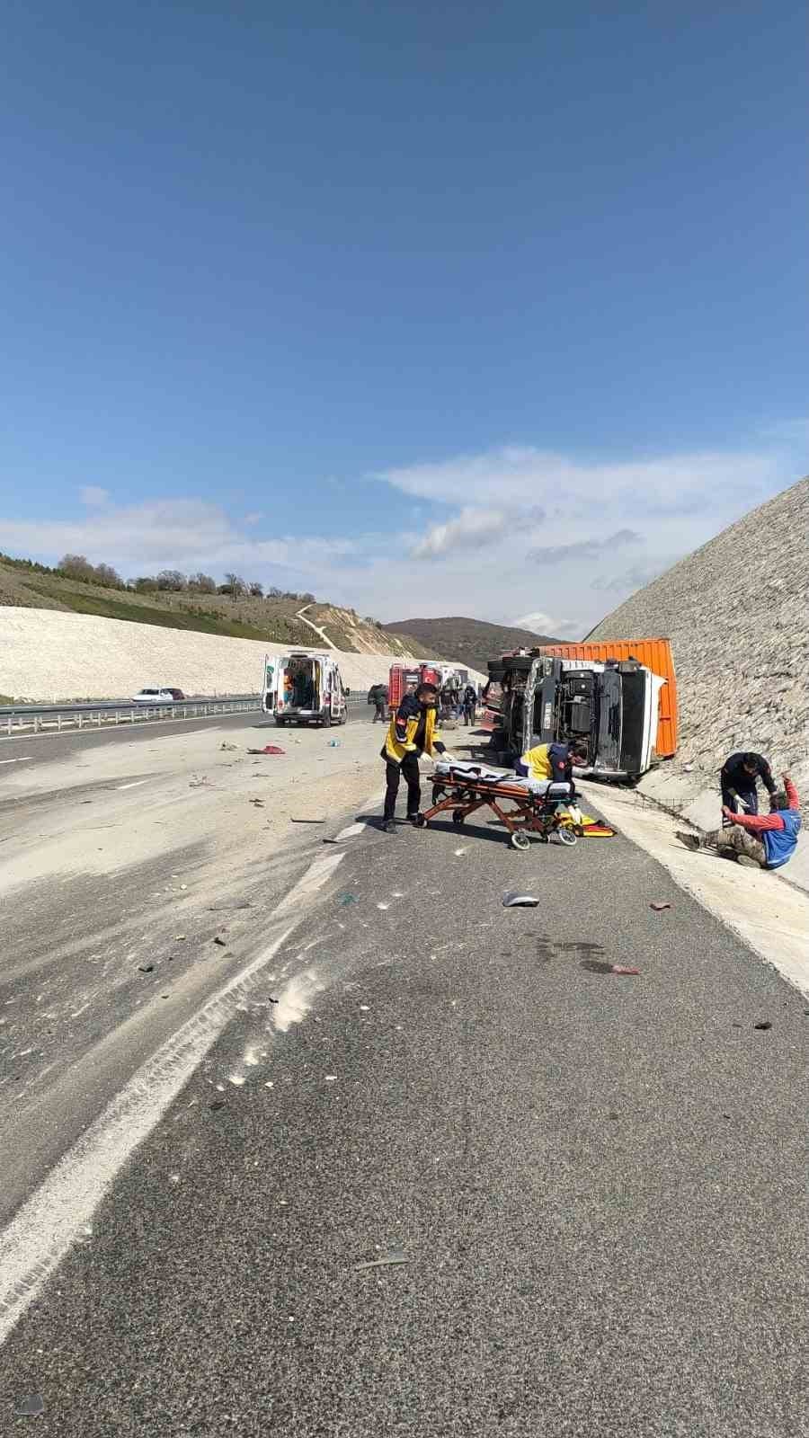 balikesirde tir kazasinda 1 kisi hayatini kaybetti 4 GmBPcFW6