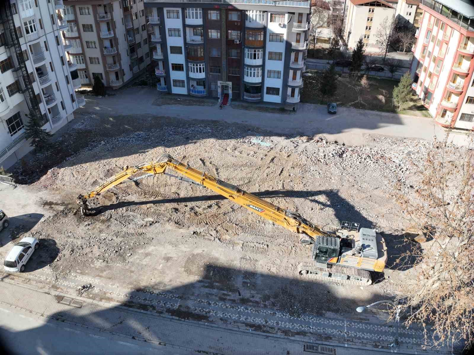 bu maasi duyan makas operatorlugu icin siraya girecek aylik 300 bin lira 2 iavE4b7P