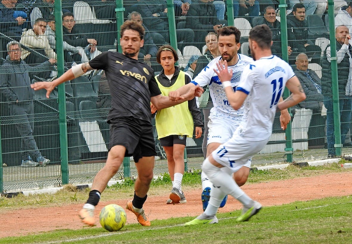 cesme belediyespor yeniden lider 4