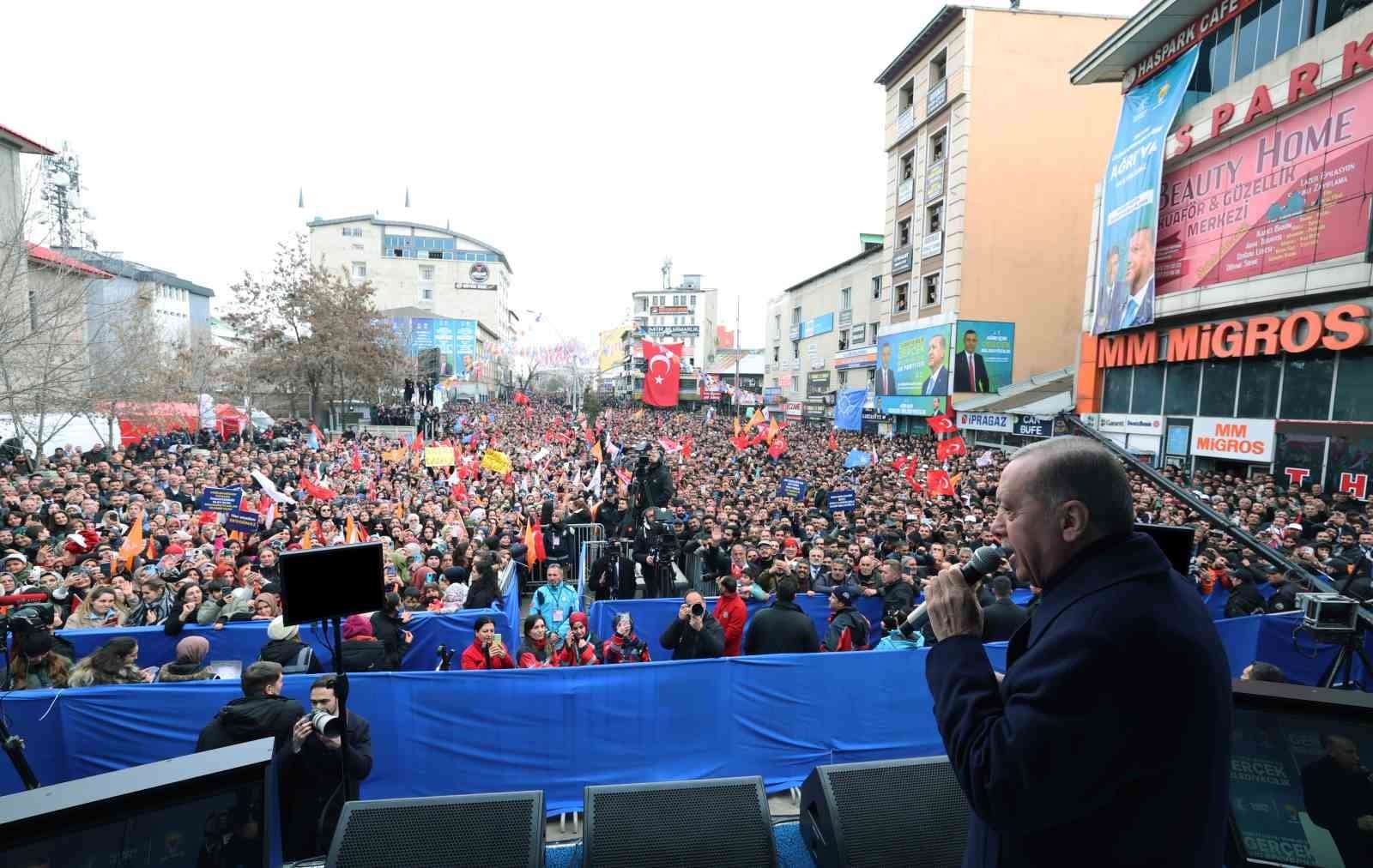 cumhurbaskani erdogan agri mitinginde konustu baska agri yok baska turkiye yok 8 KaEuWOj1