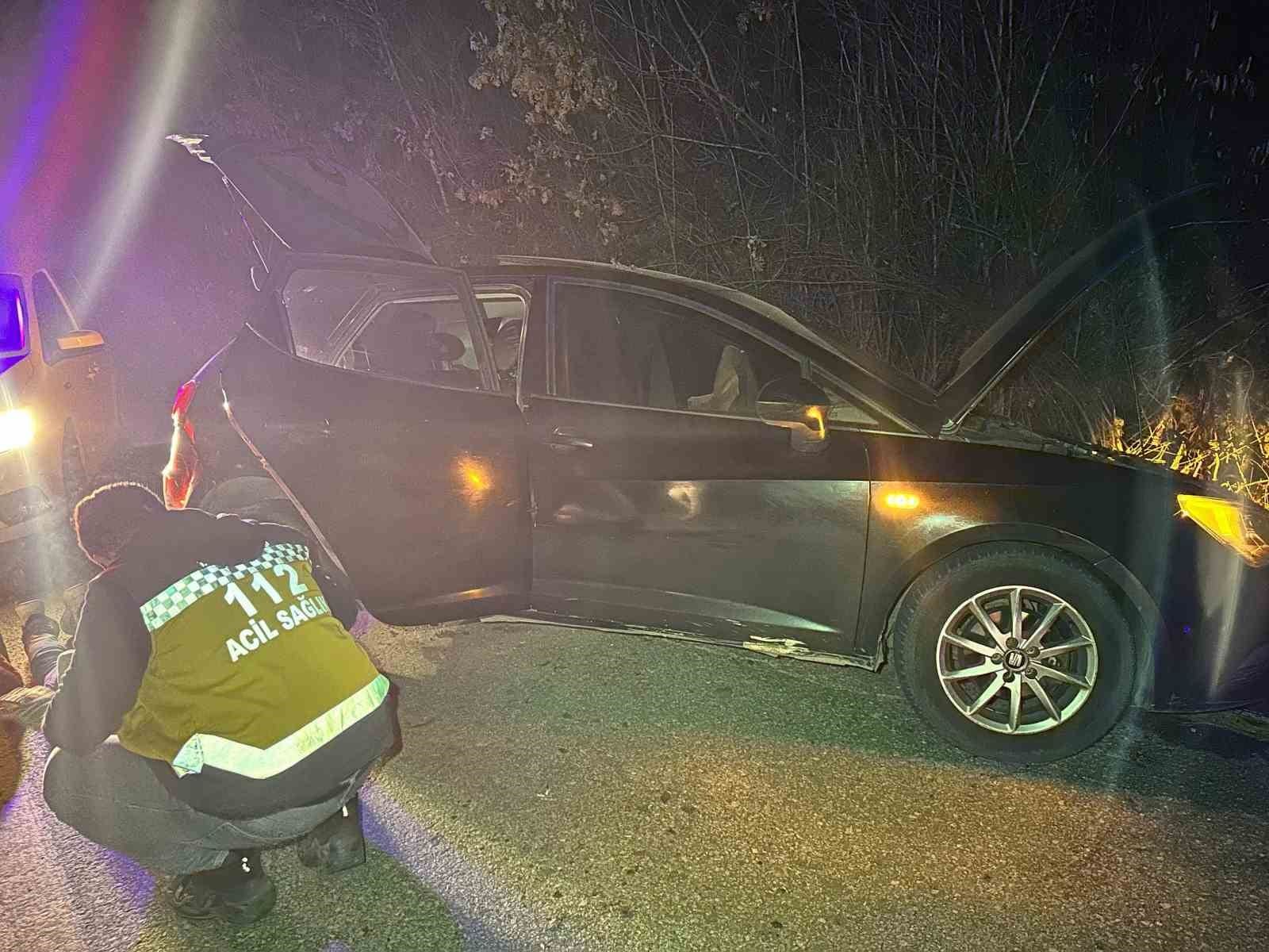 dur ihtarina uymayip kacarken kaza yaptilar uyusturucu ile yakalandilar 8 eM1dpawU