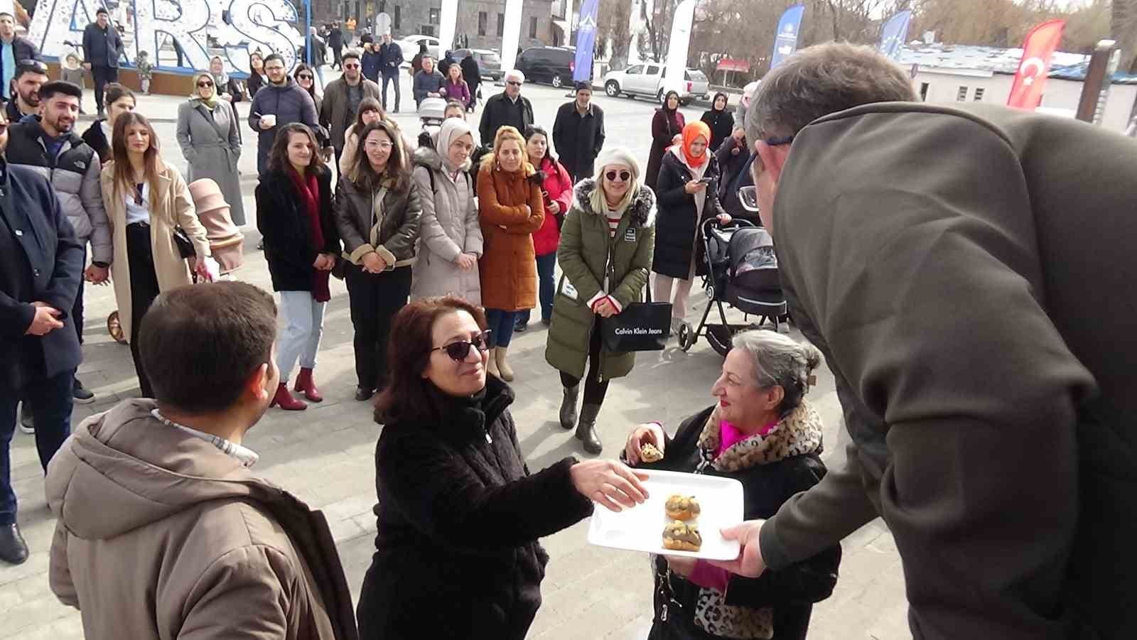 esra tokelli kaz cigeriyle karsta sov yapti 5 4IGzQDJR