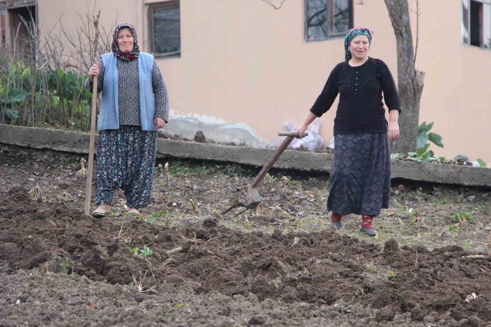 gencler tarlaya girmiyor 1 E2SibEEb