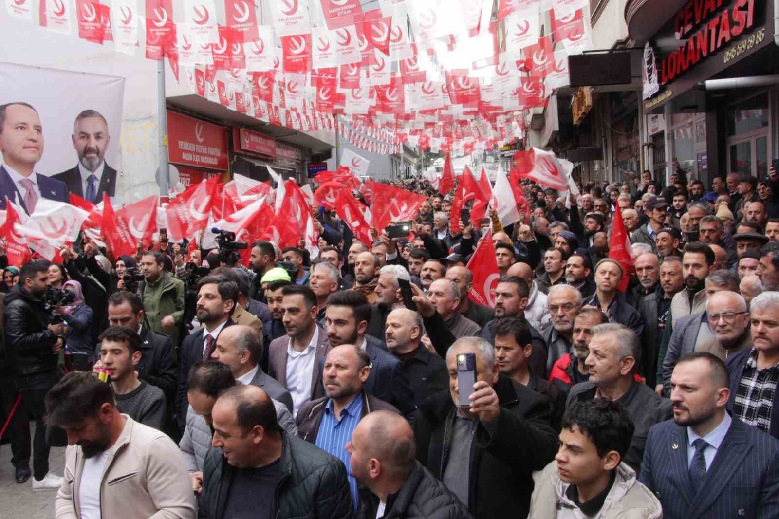 yeniden refah partisi genel baskani erbakan milletimiz akin akin fevc fevc yeniden refaha kosuyor XAAkQwvj