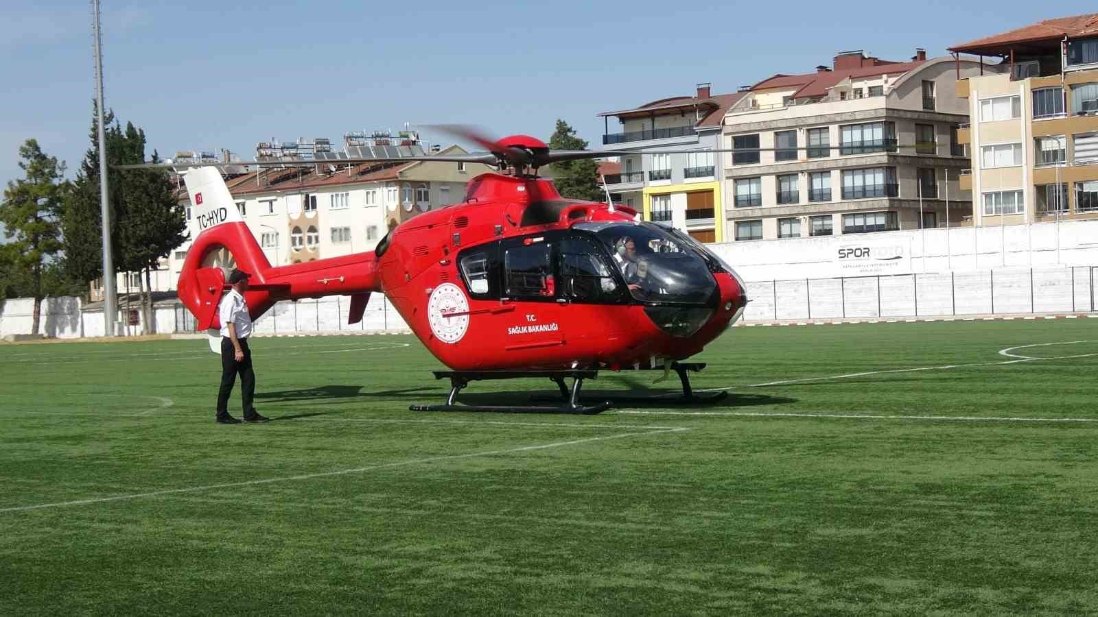 ambulans helikopter nakil bekleyen koah hastasi icin havalandi 11 HQsIViek