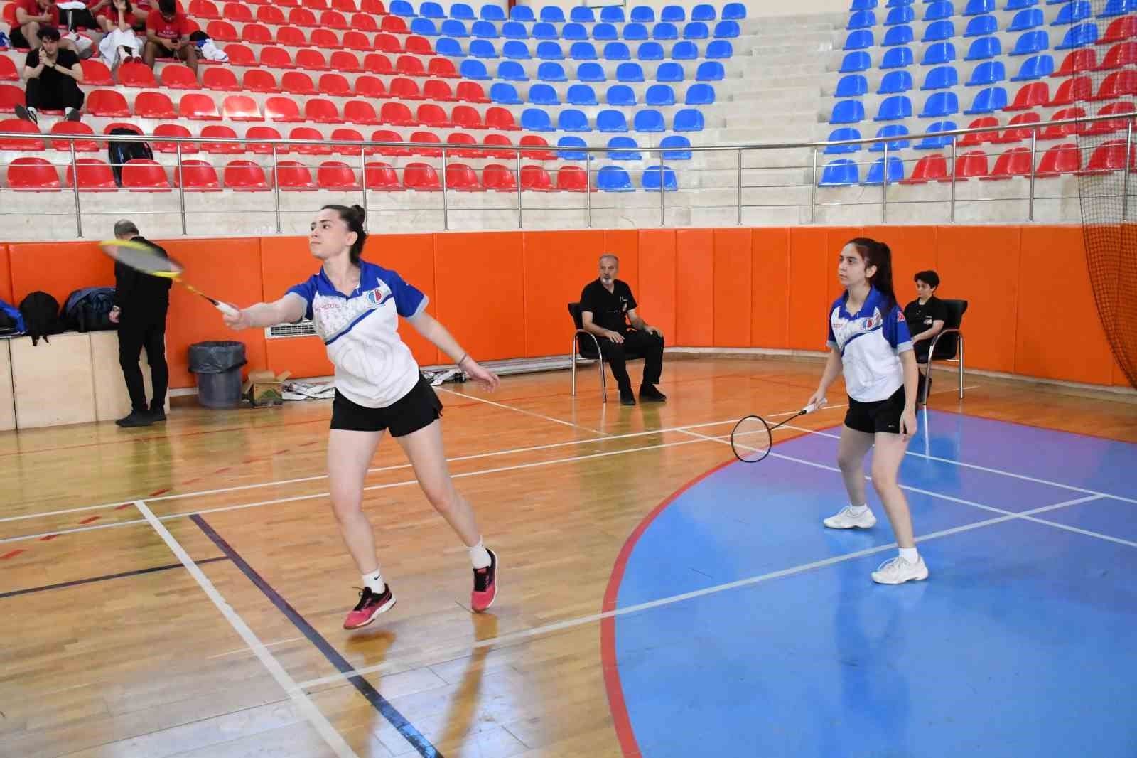anadolu universitesi badminton takimi super lige yukseldi 0 awNLnHiw