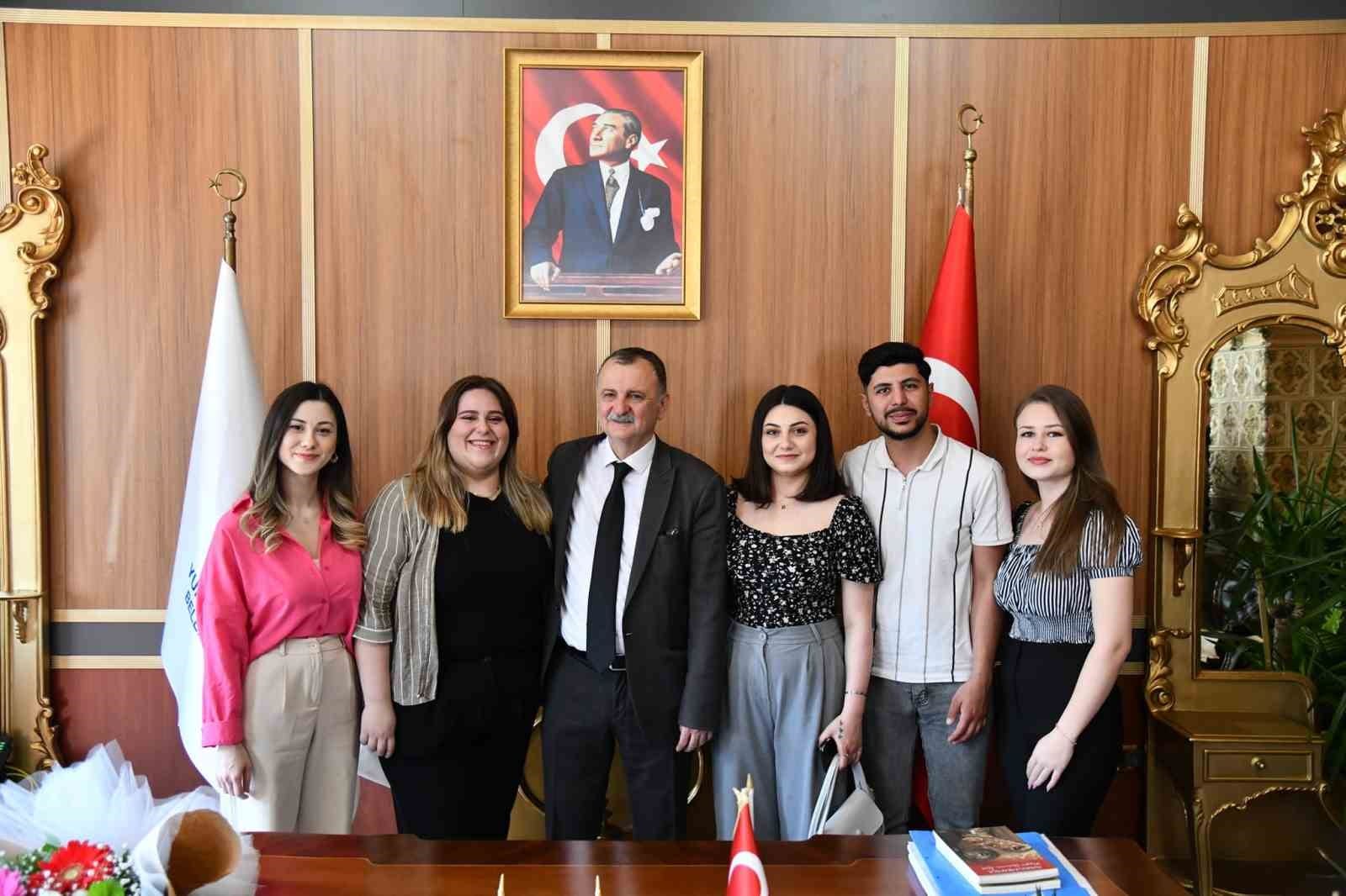 baskan balaban bayram oncesi kapilarini vatandasa acti 1 553BXgIG