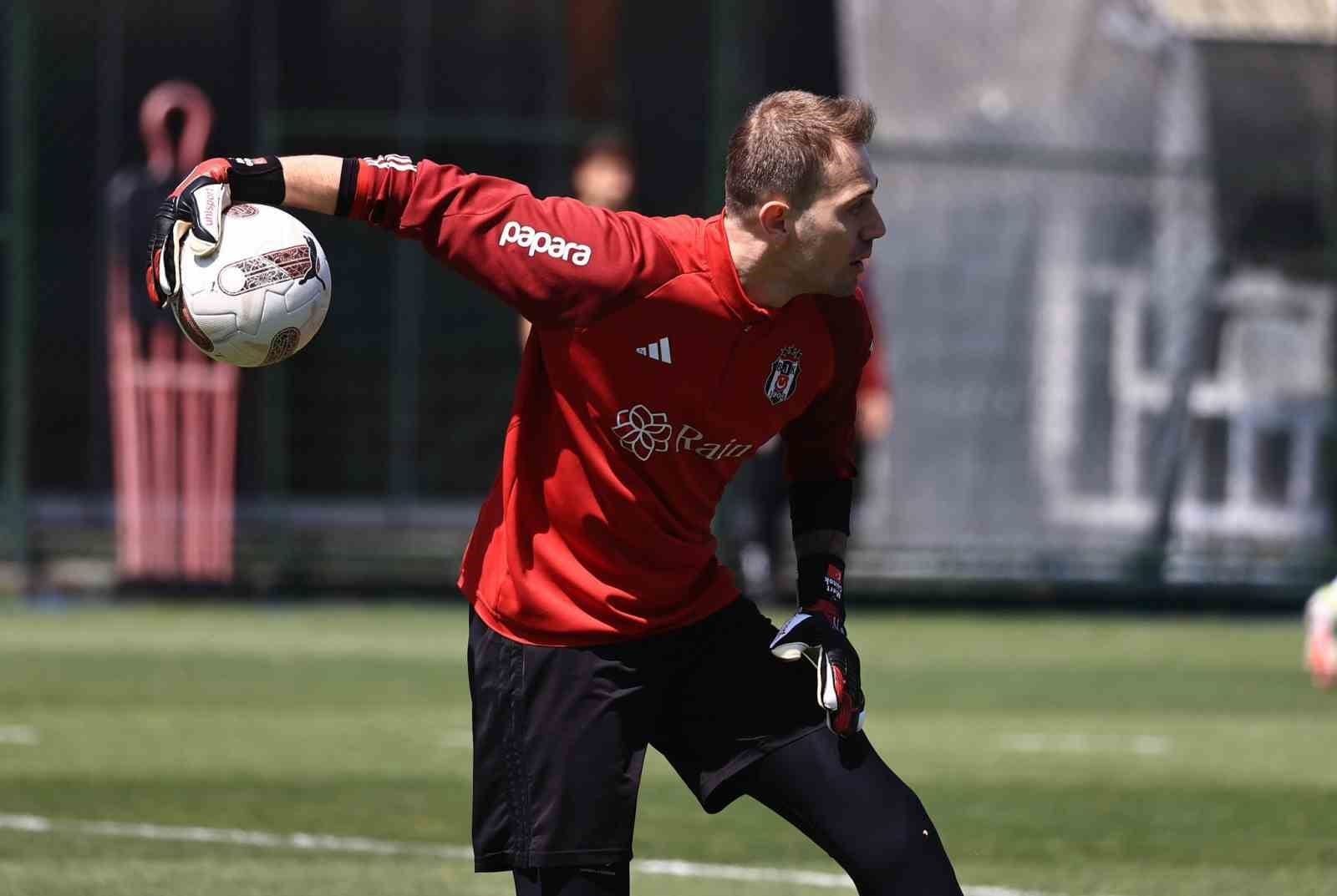 besiktas antalyaspor maci hazirliklarini surdurdu 0 LAirZSR7