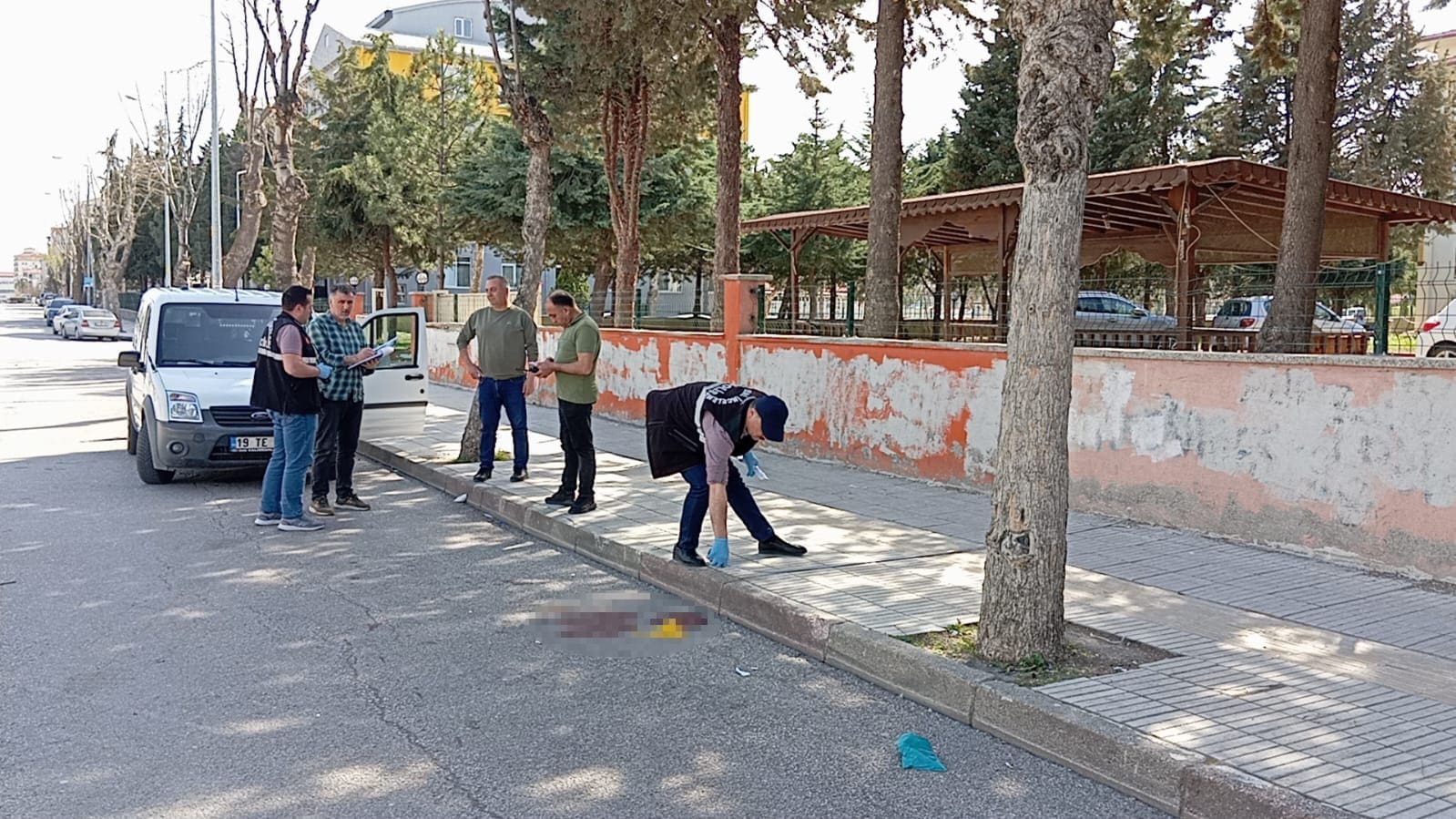 corumda bicakli saldiriya ugrayan cocuk agir yaralandi 0