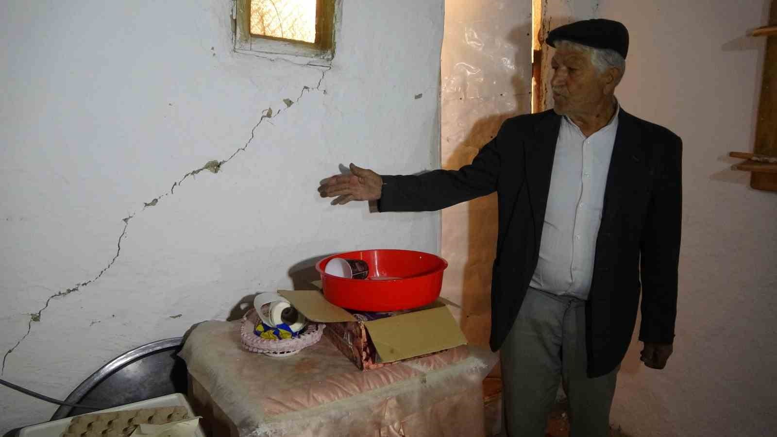 depremden etkilenen yozgatta 200un uzerinde ev ve ahirda hasar olustu 1 1XYl43uI