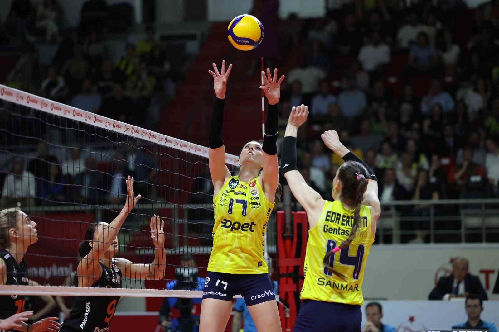 fenerbahce final serisinde 2 1 one gecti 0 uhfW2af3