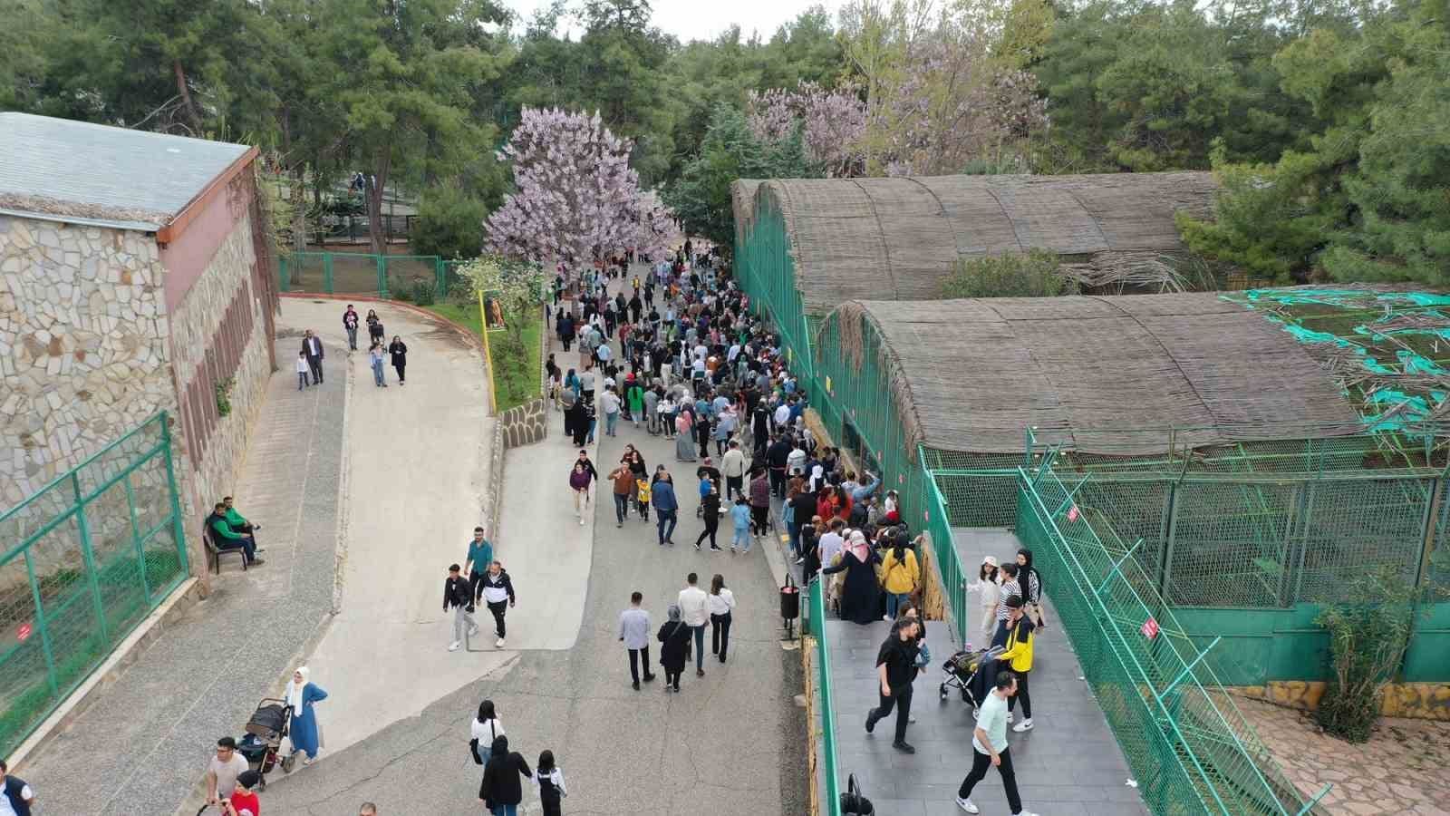 gaziantep dogal yasam parkina bayramda ziyaretci akini 3 HLNSlTl3