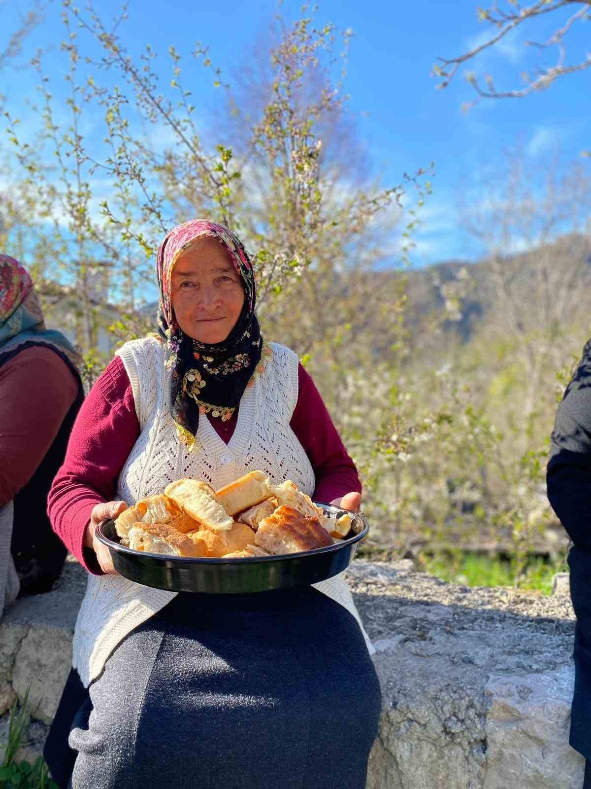 geleneksel corek bayrami ile koyde 50 olan nufus 500e cikiyor 5 rOeardt6