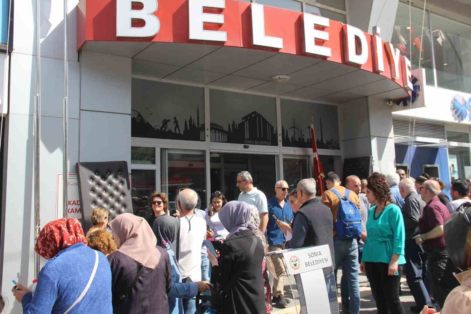 makam odasinin kapisini sokerek goreve basladi 0 n8kd4FqM