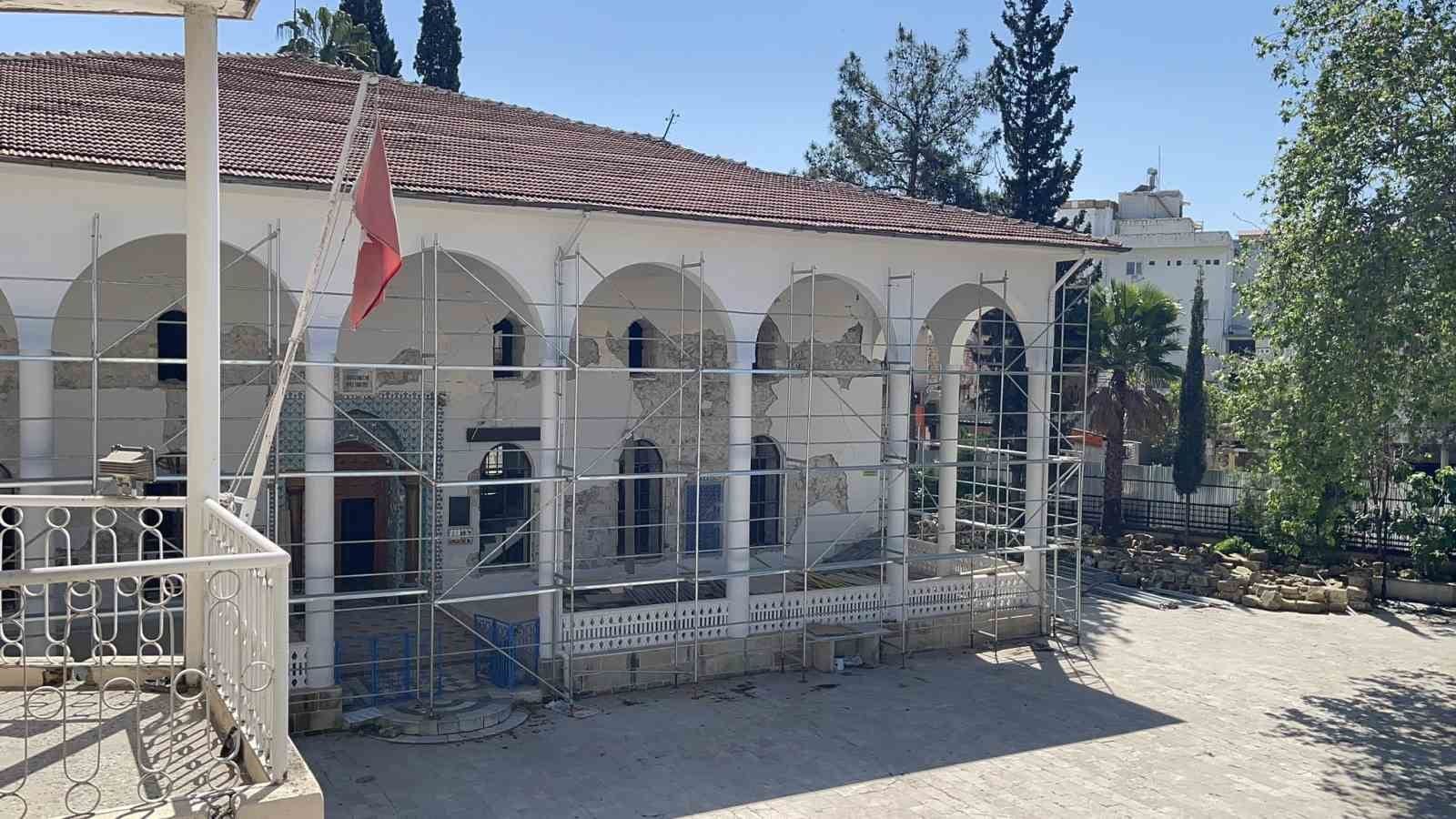 osmaniyede depremden hasar goren 134 yillik cami restore ediliyor 2