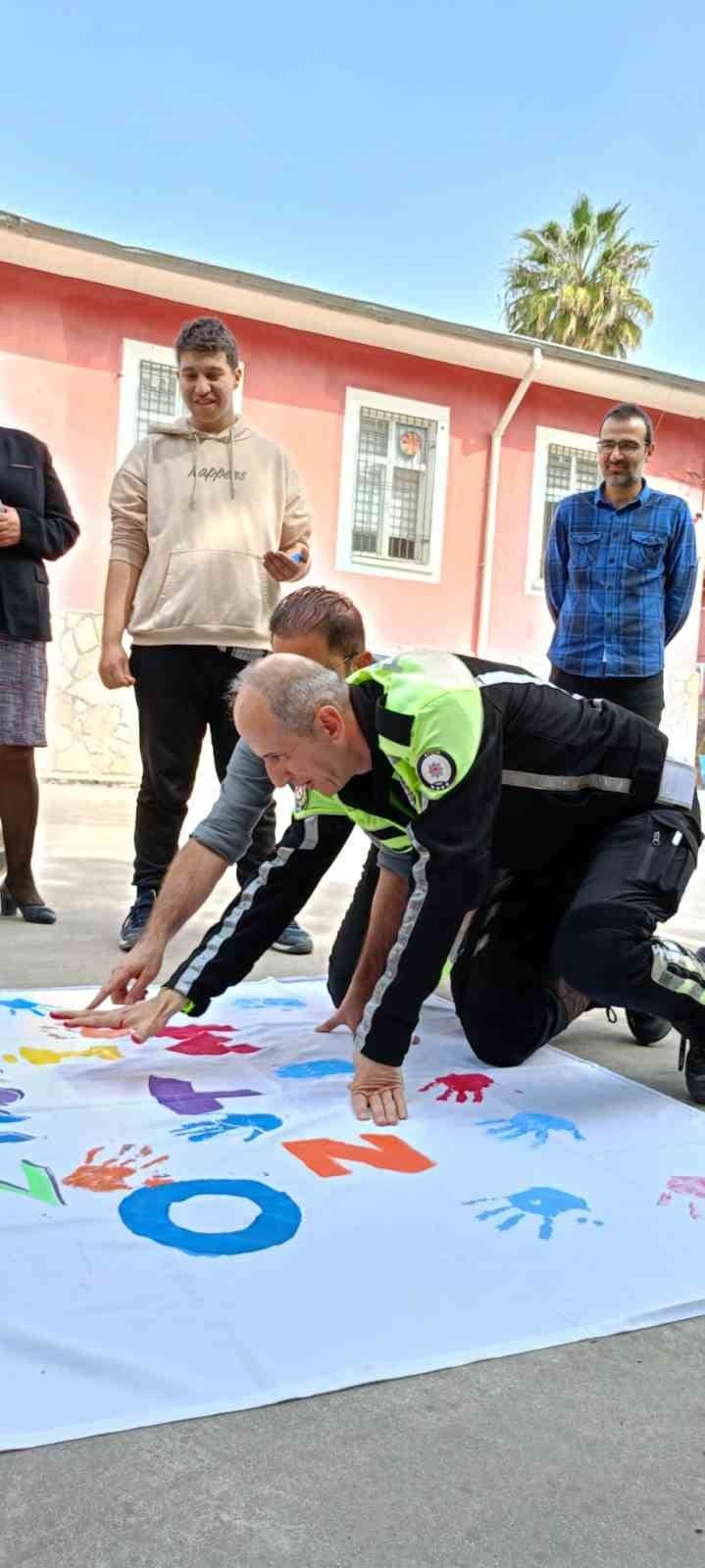 otizmli cocuklar eglenerek trafik kurallarini ogrendi 1 aqDZ5luP