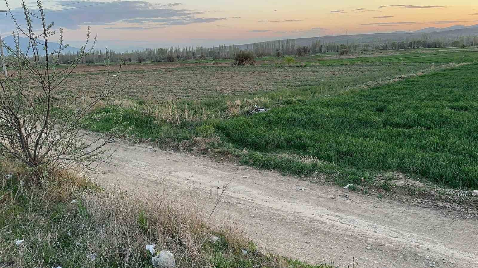 tarim arazisine giren motosiklet surucusu agir yaralandi 1 eIg58bEl