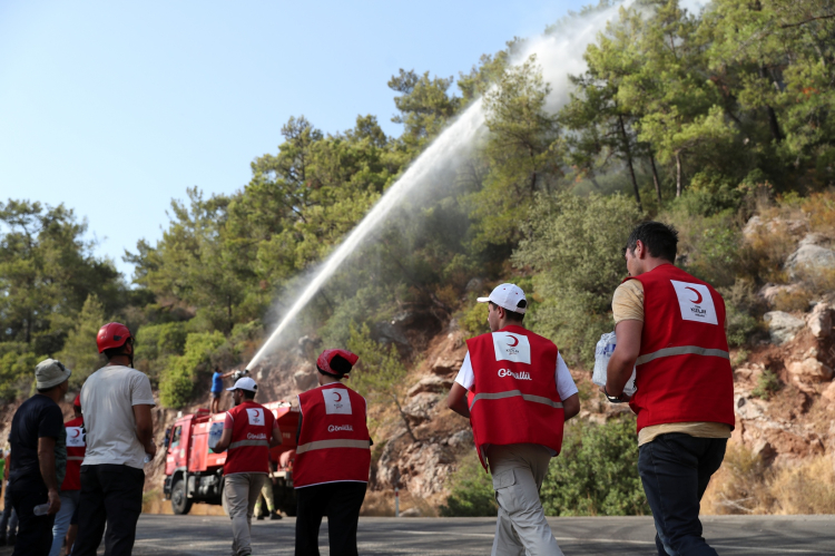 Kızılay gönüllüleriyle iyiliği büyütüyor