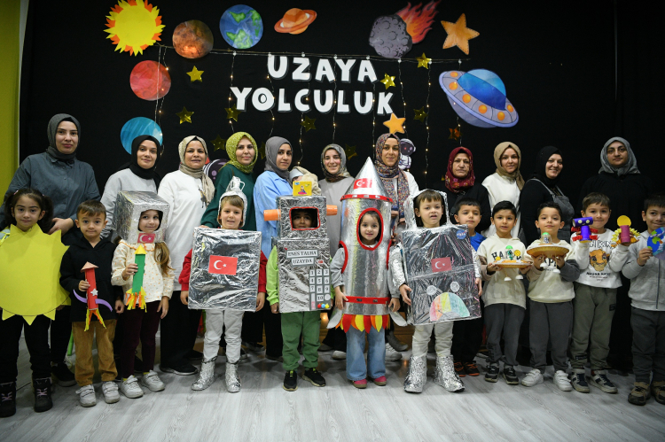 Kocaeli'de minikler uzayı keşfetti