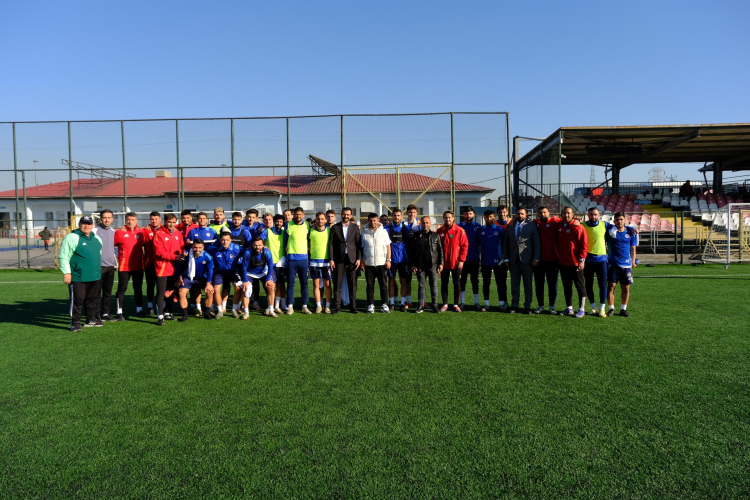 Başkan gedemenli’den akedaş kahramanmaraş i̇stiklalspor’a moral ziyareti