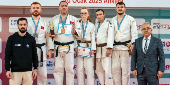 İzmirli sporcular 9 madalya ile gurur yaşattı